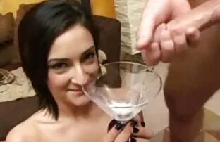 Kemény hang a nedves mellbimbón idős pornó