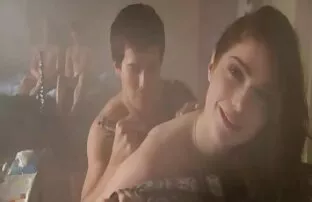 Szex hugi szex falu élvezetek a vagina egy új vibrátor