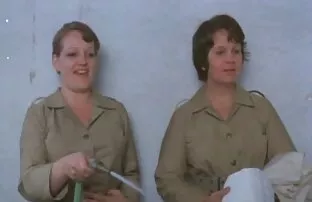 Tini Szőke vesz háziszex egy ujját