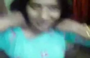 Penge, porno ujjazás fekete ruha fehér