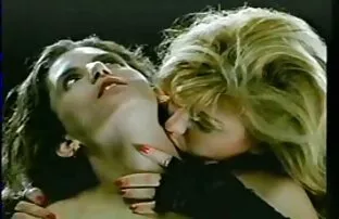 Szex, Kis Mell élvezi a száját leszbi sex videok