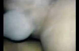 A lány elment a főnök szobájába, majd használja vékony pornó